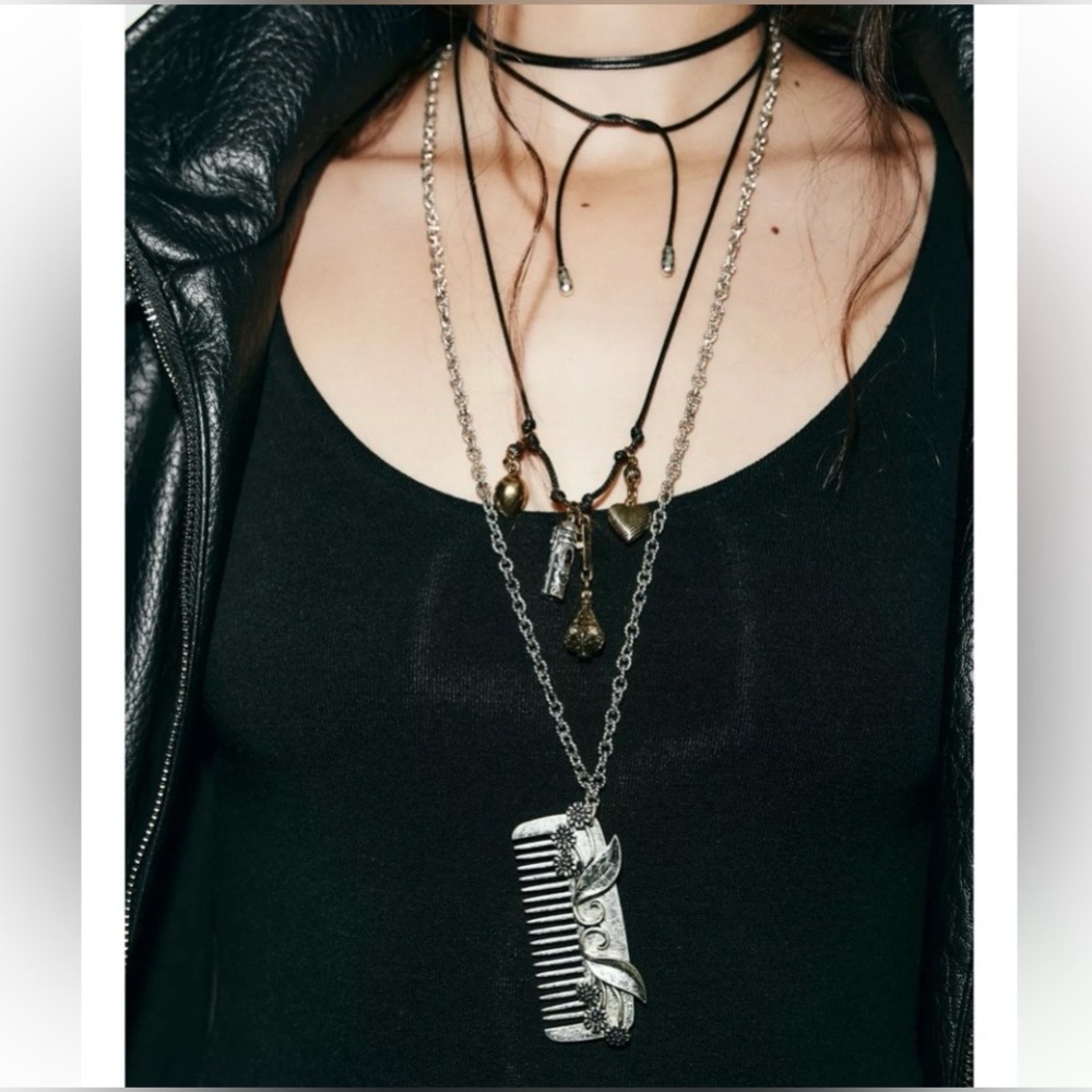 Zara Pack of two Com Necklace